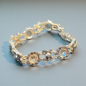 Vintage Signed Napier Silver-Toned Floral Bracelet Size 8